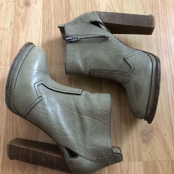 Alexander Wang Green Gray Ankle Boots Booties Heeled Zip Leather EU 38 US 7.5 - Picture 11 of 14